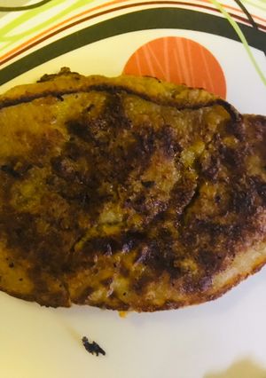 A picture of Banana oat pan cake.