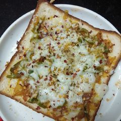 A picture of Bread pizza.