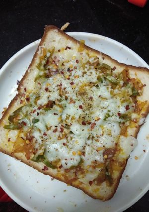 A picture of Bread pizza.