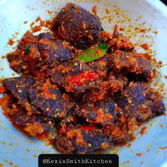 A picture of Balado daging pedas.