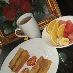 A picture of Golden stick yam n fruits.