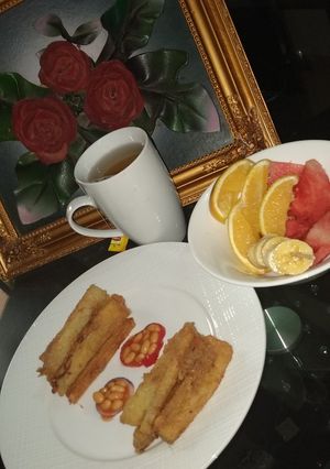 A picture of Golden stick yam n fruits.