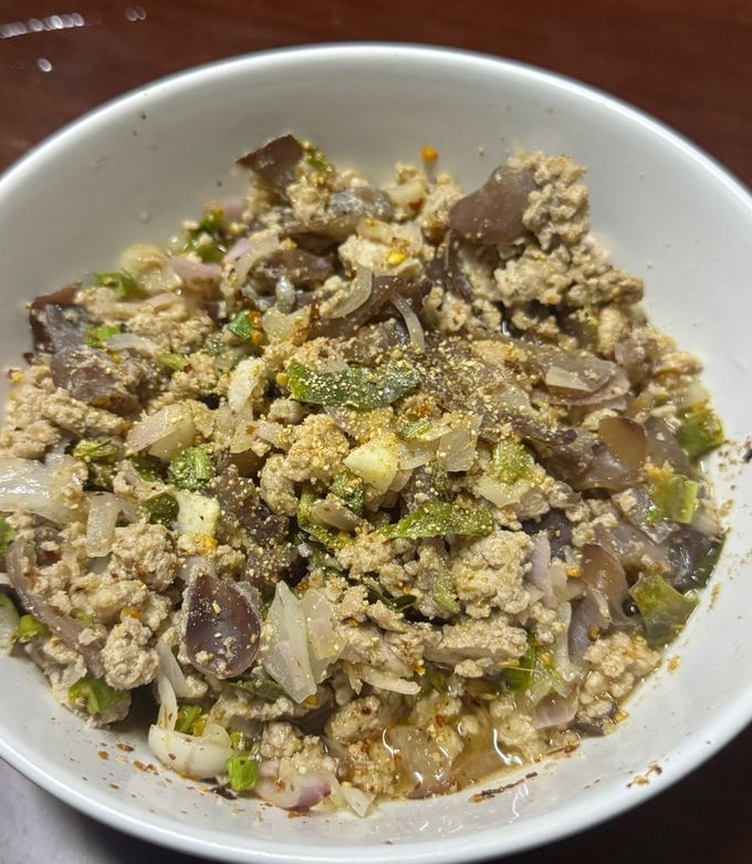 รูปของ ลาบหมูเห็ดหูหนู