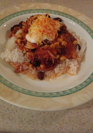 A picture of Easy slow cooker chicken chili.