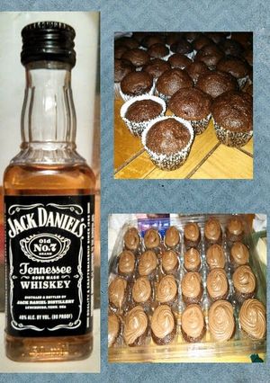 A picture of Jack Daniels Chocolate Icing.