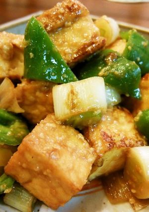 A picture of Atsuage and Green Pepper Stir-Fried in Miso Sauce.
