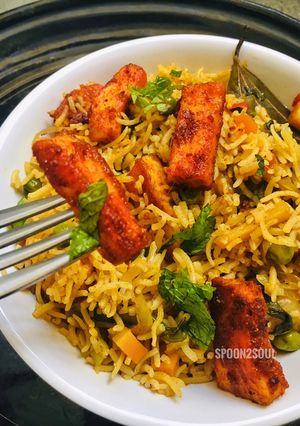 A picture of Fried Spiced Paneer Biryani.