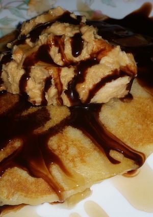 A picture of FS Mascarpone Peanut Butter Choc Pancake.