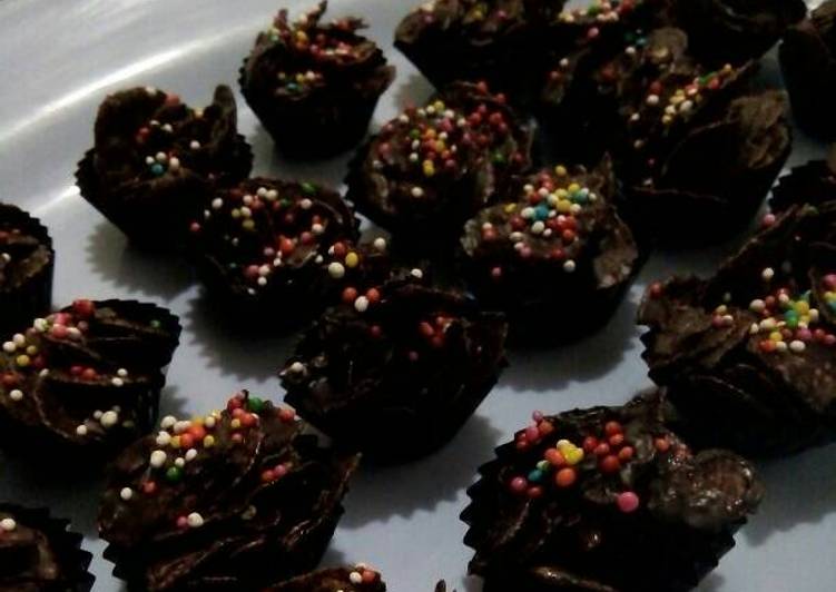 Kue coklat amping jagung