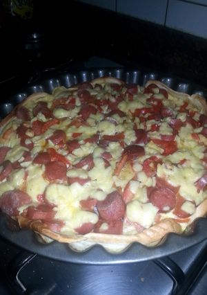 A picture of toast pizza breakfast.