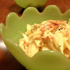 Celery & Crab Sticks with Mayonnaise A picture of Celery & Crab Sticks with Mayonnaise.