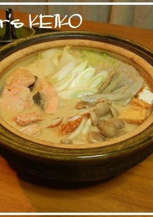 A picture of [Farmhouse Recipe] Japanese Hot Pot with Sake Lees.