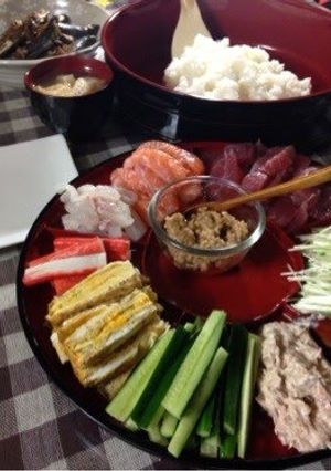 A picture of Sushi Hand Rolls.