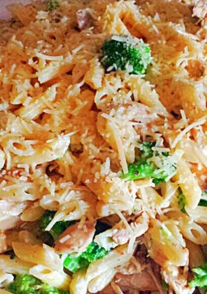 A picture of Ray's' Asiago Penne Chicken Pasta.