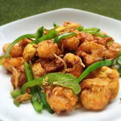A picture of Shrimp Tofu With Paprika.