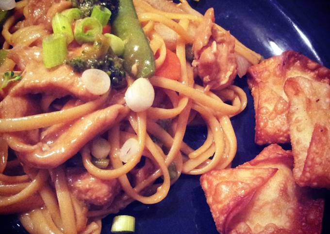 Simple Way to Prepare Andrew Copley My Chicken and Vegetable Lo Mein