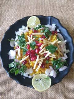 ઈન્દોરી પૌવા (Indori Pauva Recipe In Gujarati) રેસીપી મુખ્ય ફોટો