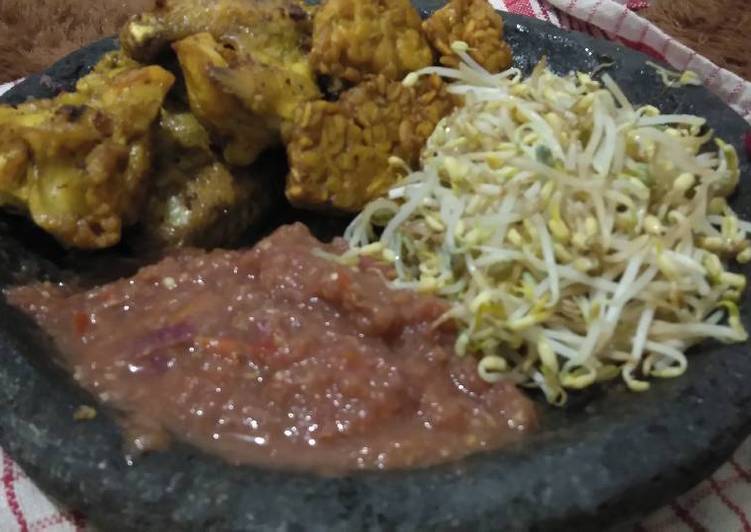 Resep Lalapan sambal mentah yang Lezat Sekali