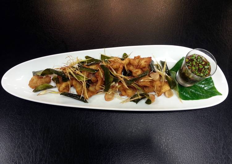 Simple Way to Prepare Super Quick Homemade Fried chicken thai herb with Norteastern spicy dipping sauce