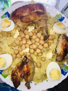 صورة لوصفة ثريدة قسنطينية 🍲