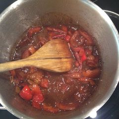 A picture of Tomato pasta with balsamic vinegar.