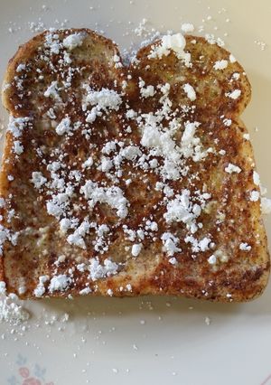 A picture of Cinnamon French Toast.