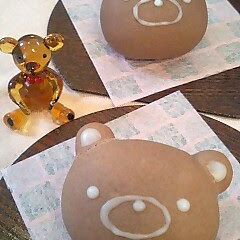 A picture of Bear Buns.