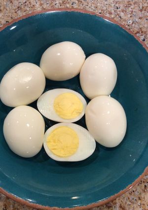 A picture of Perfect Hard Boiled Eggs.