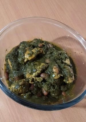 عکسی از دستور قورمه سبزی با مرغ😋