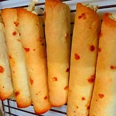 A picture of Heidis Baked Chicken Taquitos.