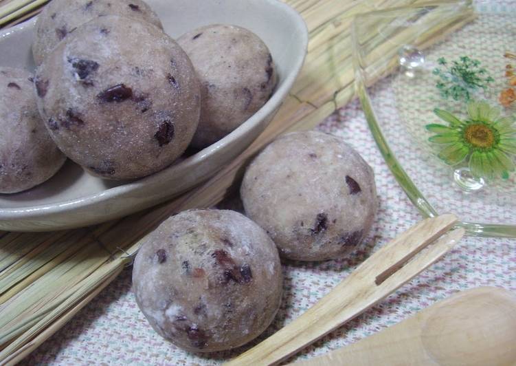 Red Bean Paste Pão de Queijo-Style Bread