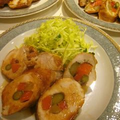 A picture of Tender Chicken Breast Rolls.