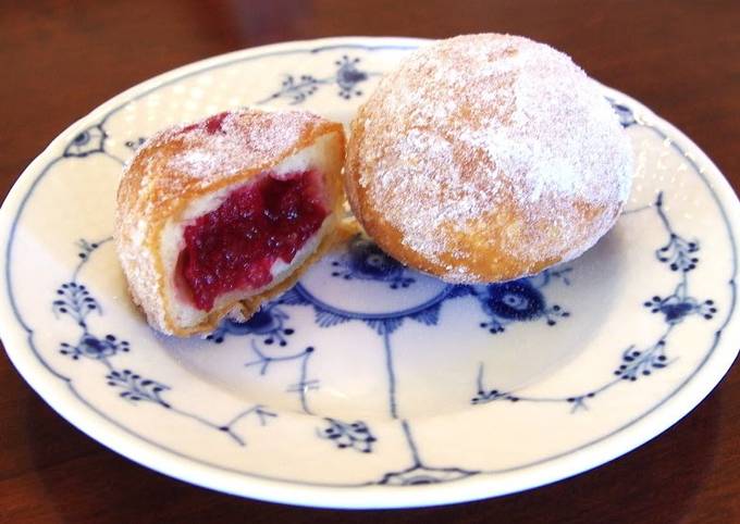 Deep-Fried Donuts Pączki