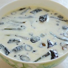 A picture of Coconut Chutney Curry.