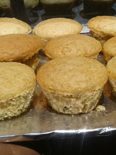 A picture of Lemon cupcakes.