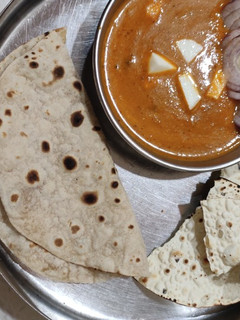 પનીર બટર મસાલા (Paneer Butter Masala Recipe In Gujarati) રેસીપી મુખ્ય ફોટો
