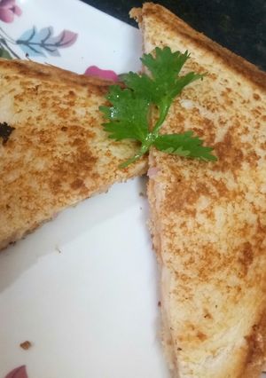 सैंडविच (Sandwich recipe in Hindi) रेसिपी मुख्य फोटो
