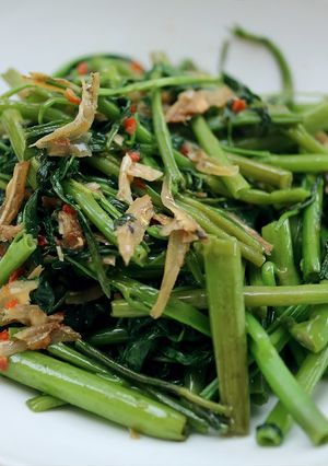 A picture of Sambal Kang Kong (Water Spinach).
