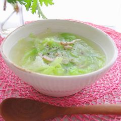 A picture of 5 Minute Soup! Bacon and Lettuce Consommé.