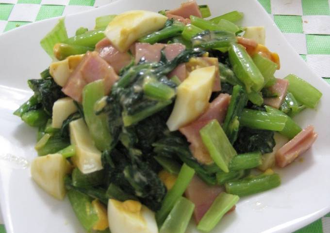 Recipe of Homemade Seasoned Komatsuna and Boiled Egg