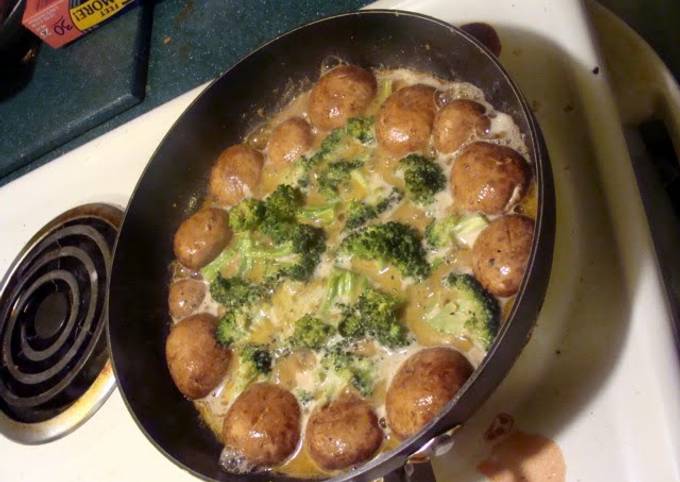 Taisen's Sauteed Mushrooms and Broccoli