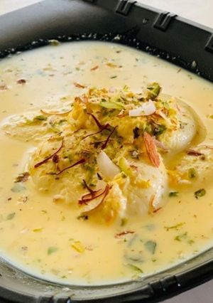 A picture of Rasmalai.