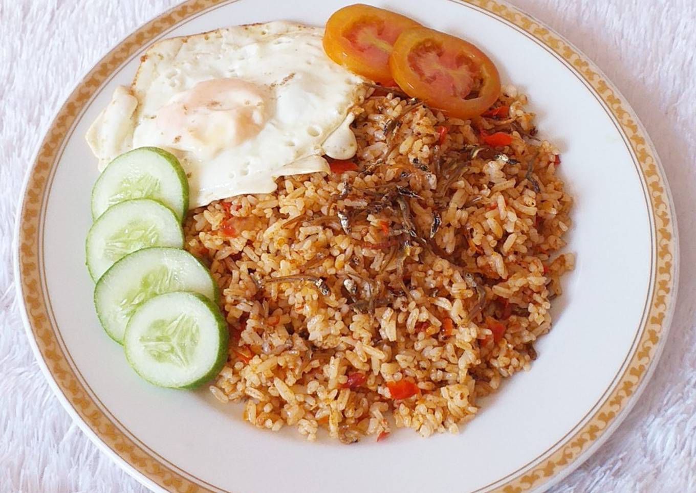 340. Nasi Goreng Kampung (Teri)