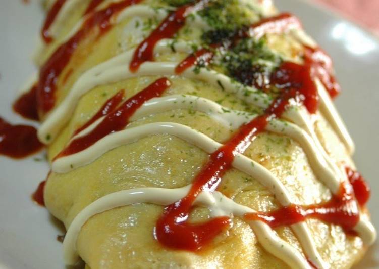Omu-Soba: Yakisoba Noodle Omelettes Recipe by cookpad.japan - Cookpad