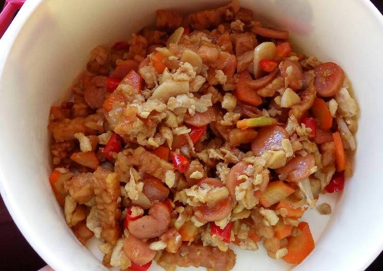 Tumis tempe sosis simple ala anak kost