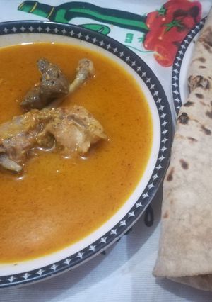 A picture of Desi chicken qorma.