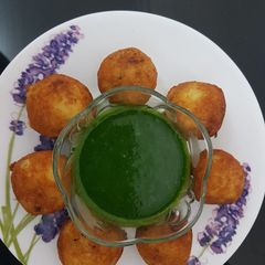 A picture of Surti coconut Patties.