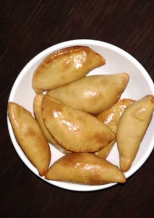A picture of Meat pies.
