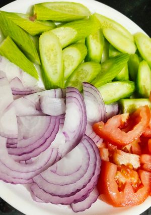 A picture of Green Salad.