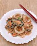 Mixed seafood fried rice noodles